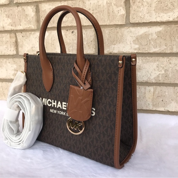 Michael Kors Purse - Picture 3 of 7